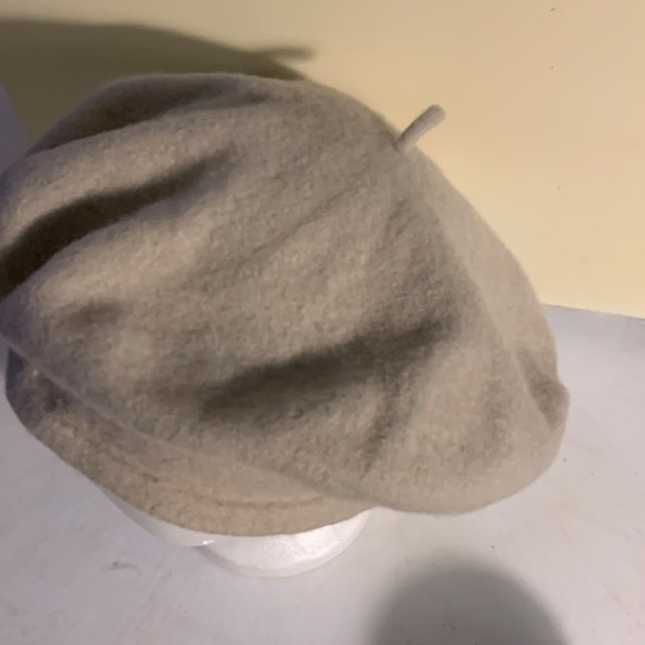 Parkhurst Beige Wool Beret Made in Canada - Picture 3 of 7